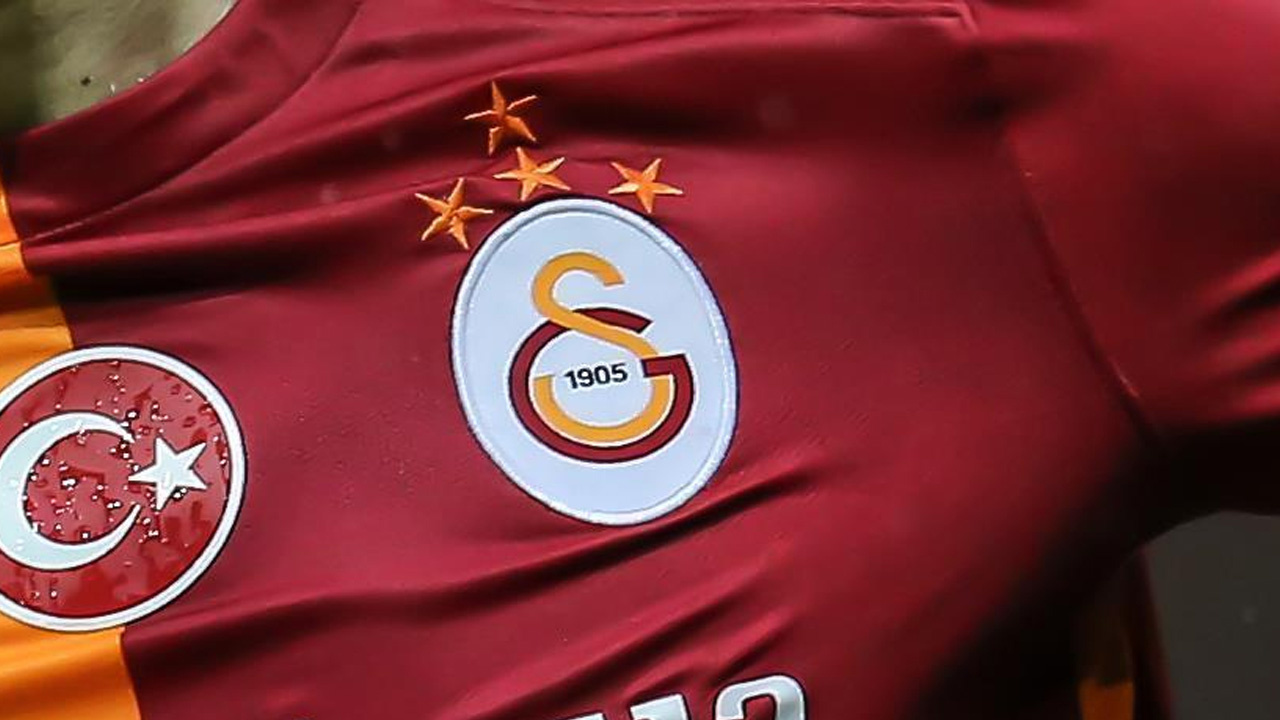 Galatasaray'a forma şort reklamı için yeni sponsor