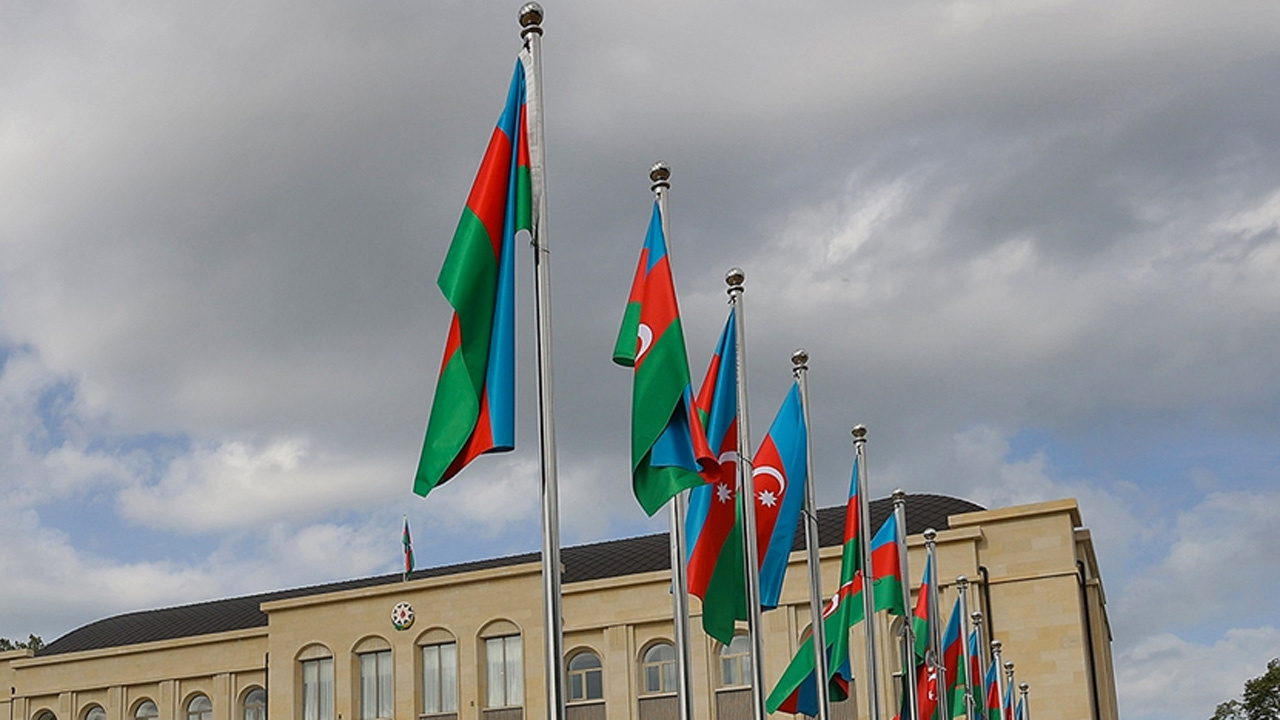 Azerbaycan Karabağ'daki sözde seçimi kınadı