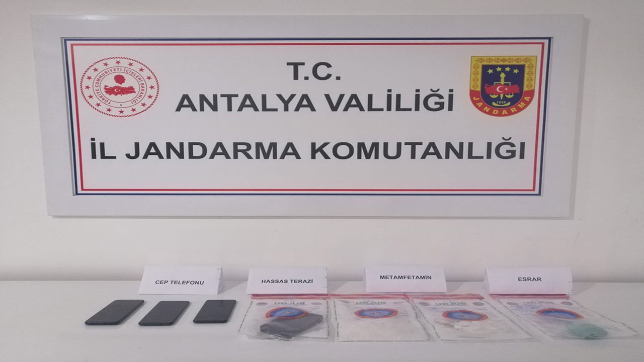 Antalya'da jandarmadan uyuşturucu operasyonu!