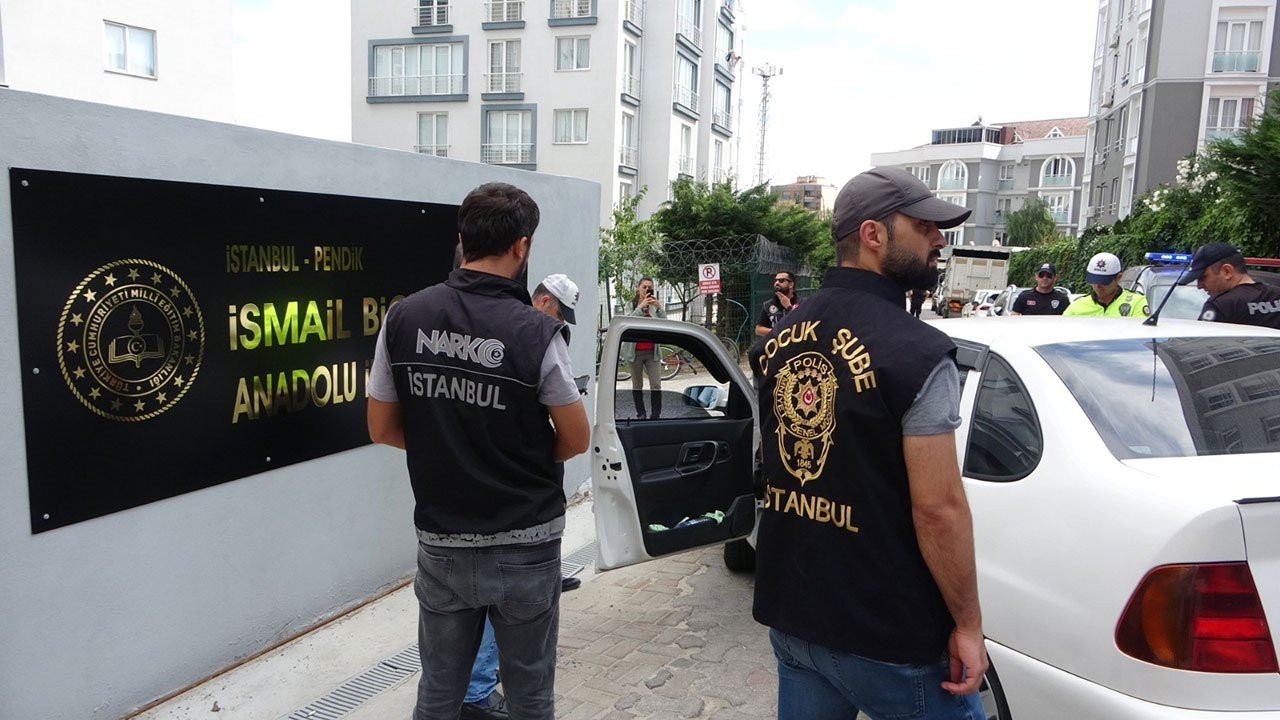 Pendik'te durdurulan taksideki yolcudan uyuşturucu madde ele geçirildi!