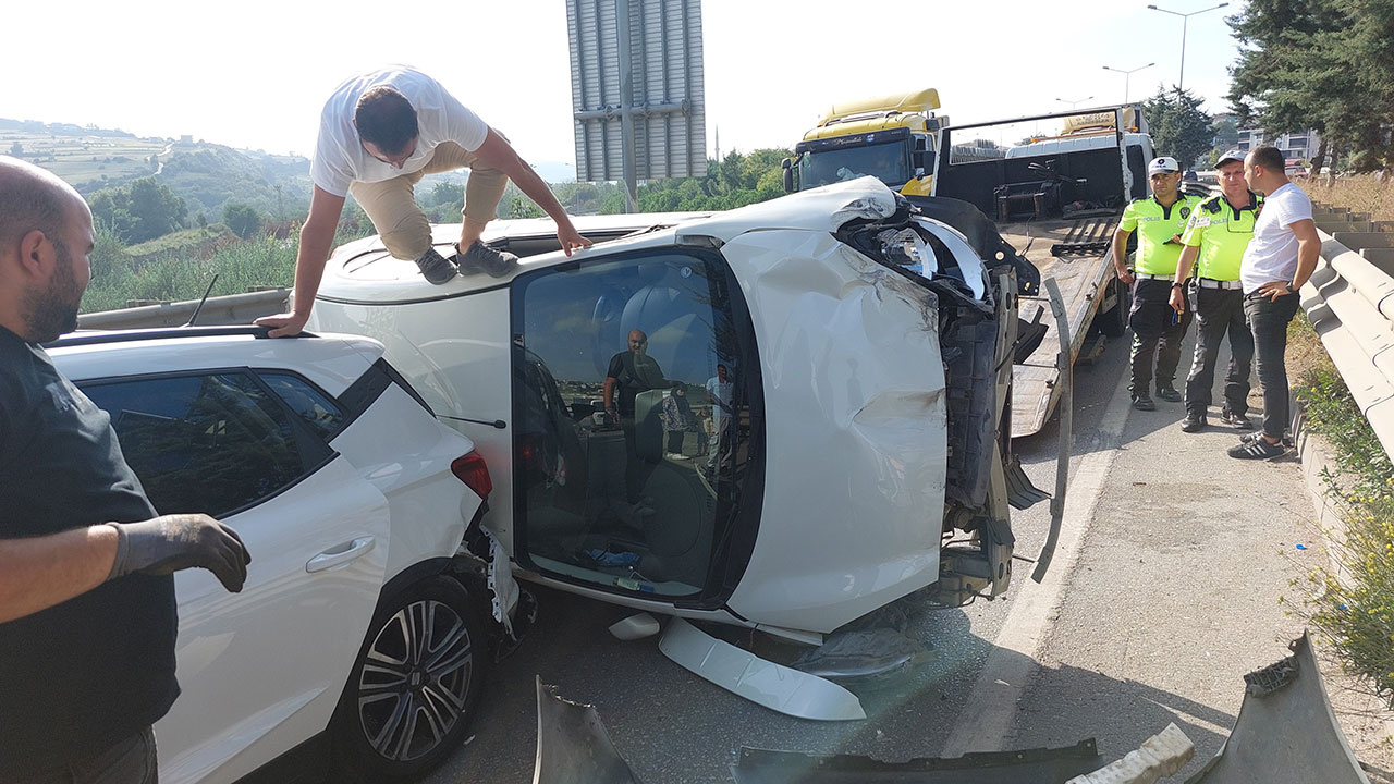Samsun'da feci kaza! Kontrolden çıkan otomobil başka bir otomobille çarpıştı