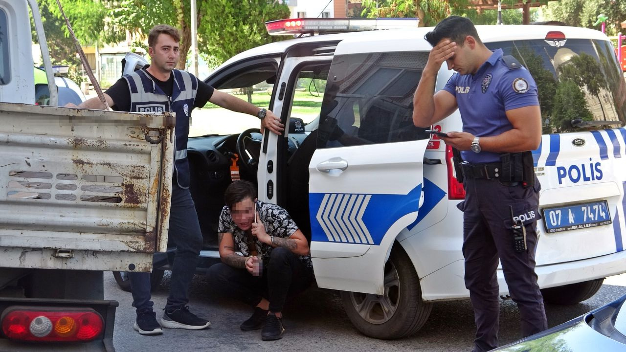 Antalya'da hareketli anlar! Alkollü aday sürücü ortalığı birbirine kattı
