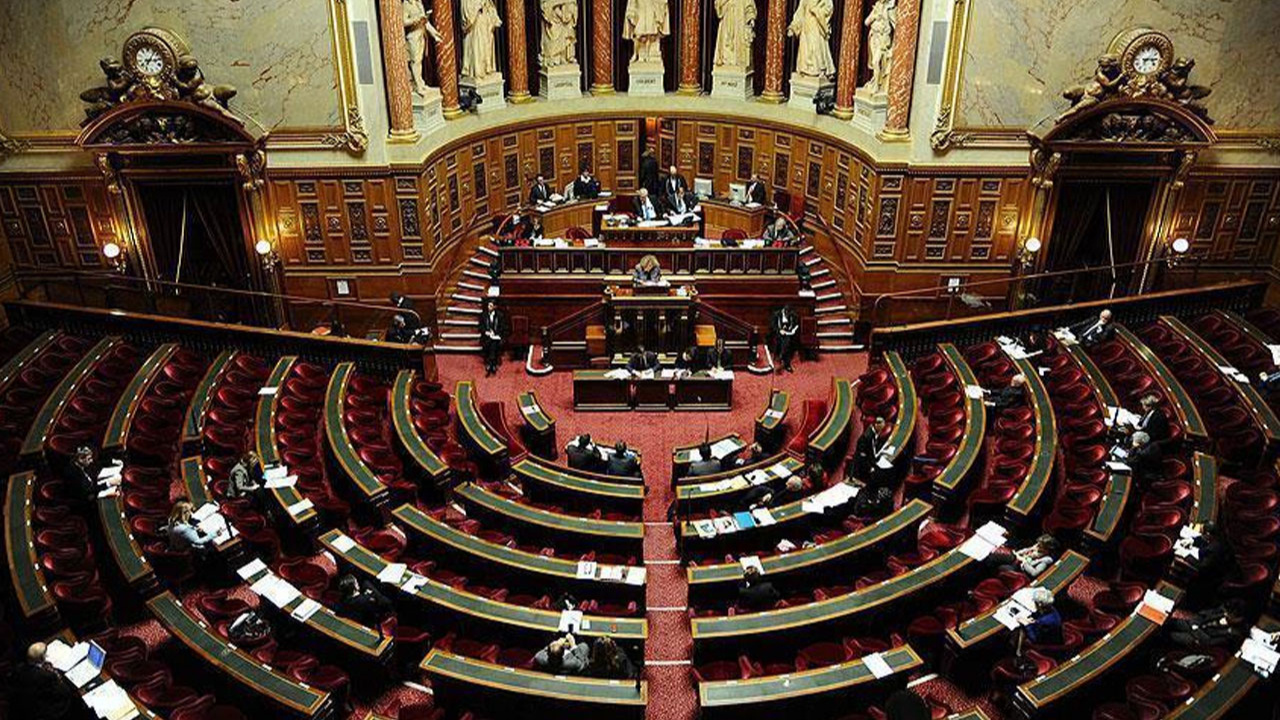 Fransa'da iktidar, kısmi Senato seçimlerinde sandalye kaybetti