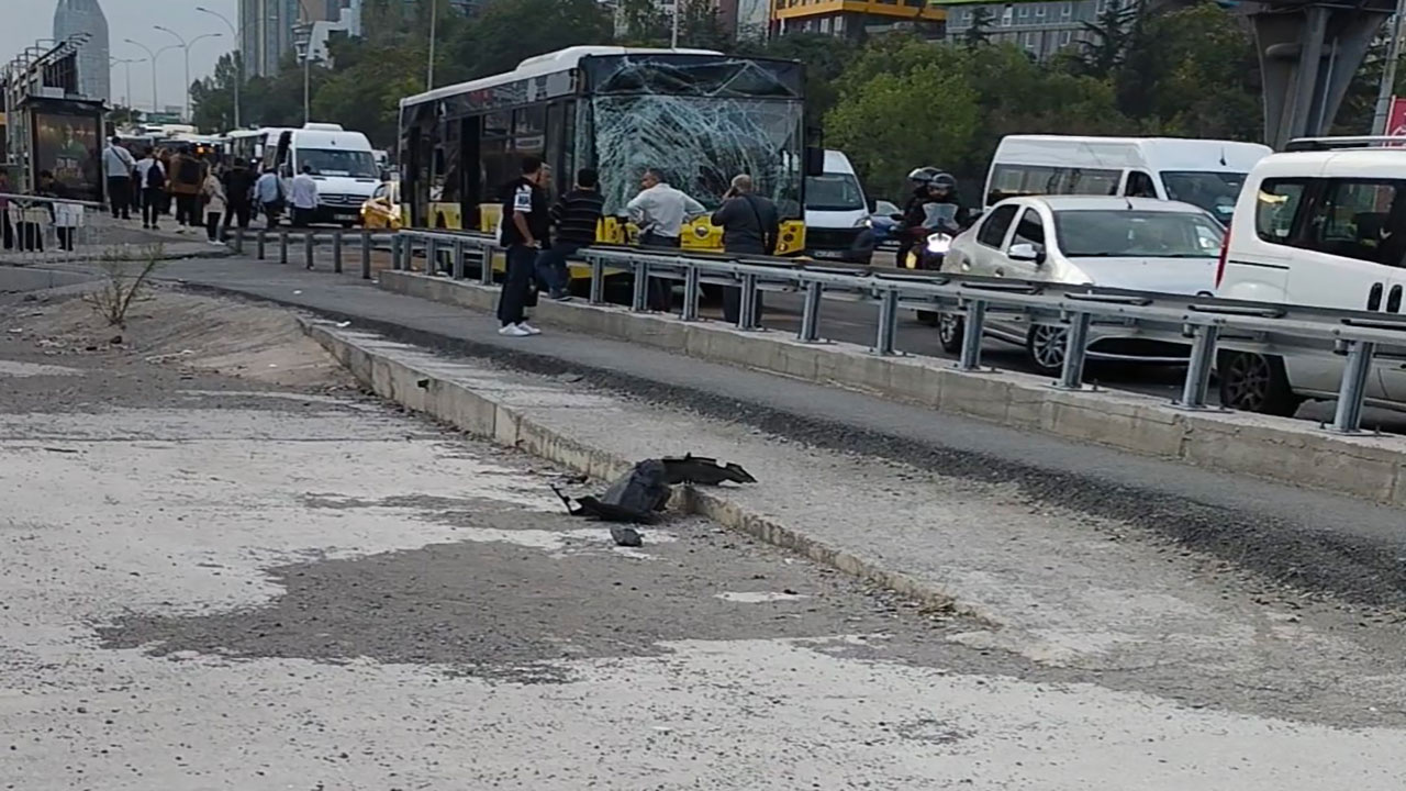 E-5 Karayolu'nda kaza trafiği birbirine kattı! Otobüsler ve minibüs birbirine girdi: 2 yaralı