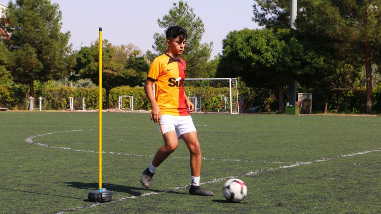 Diyarbakır'da 17 yaşındaki Çağrı, futbol aşkıyla kanseri yendi