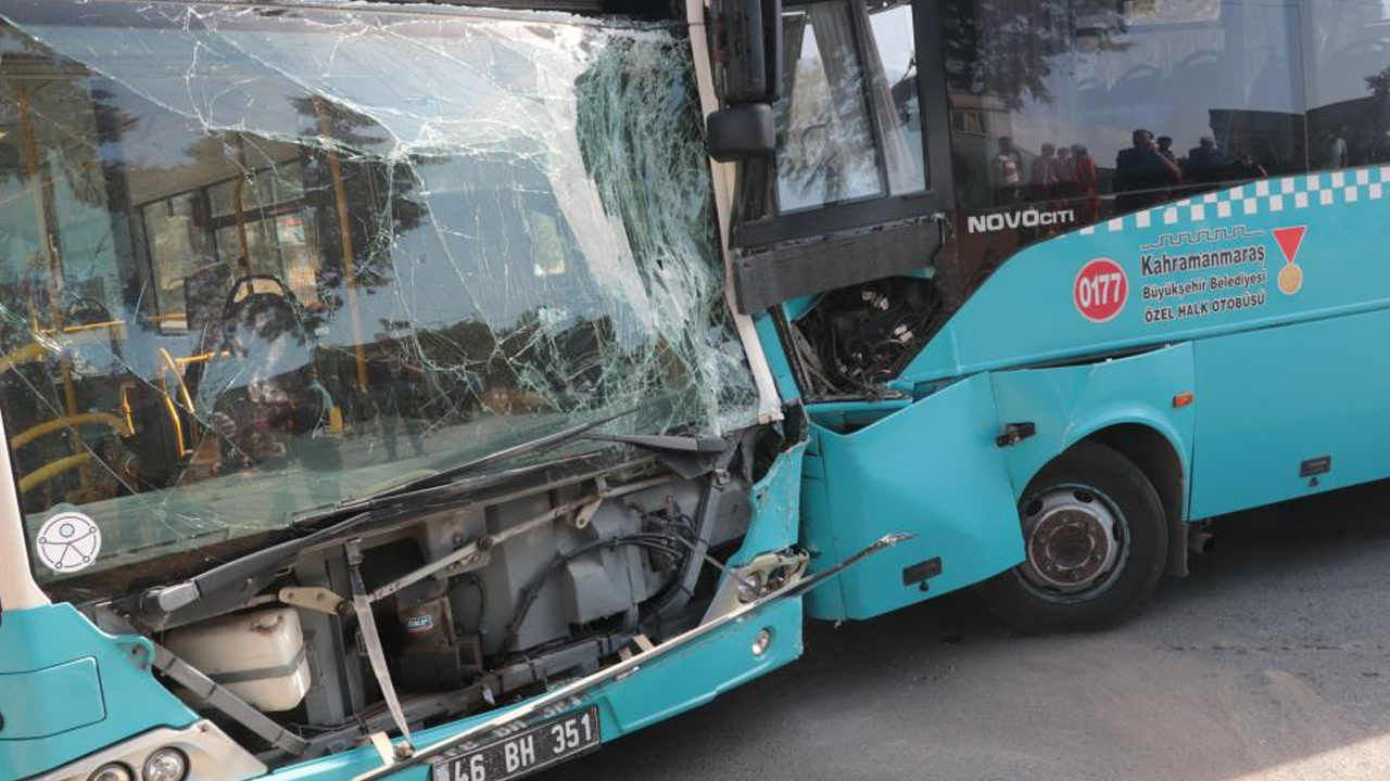 Kahramanmaraş’ta belediye otobüsü ile halk otobüsü çarpıştı
