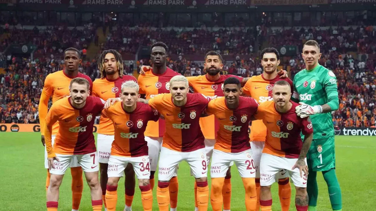 Manchester United - Galatasaray (CANLI YAYIN)
