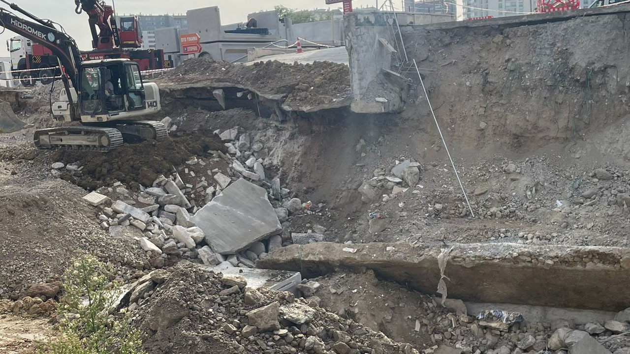 Büyük panik! Ankara'da 11 katlı binanın açık otoparkı çöktü