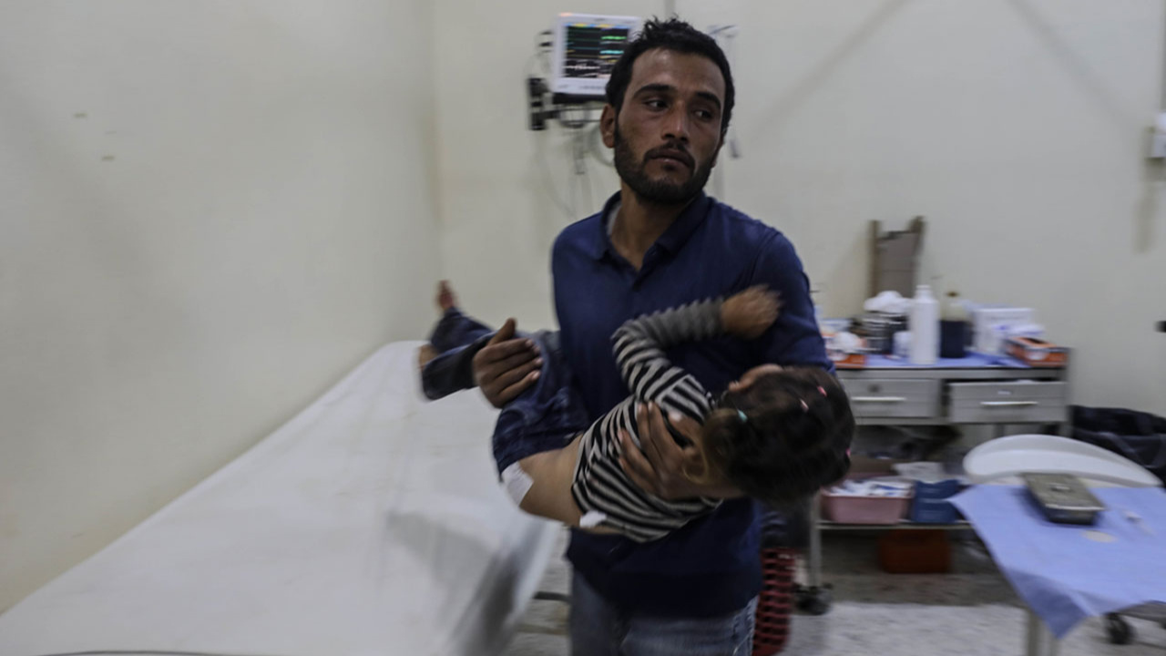Suriye ordusu İdlib kent merkezine saldırdı: 13 sivil yaralandı!