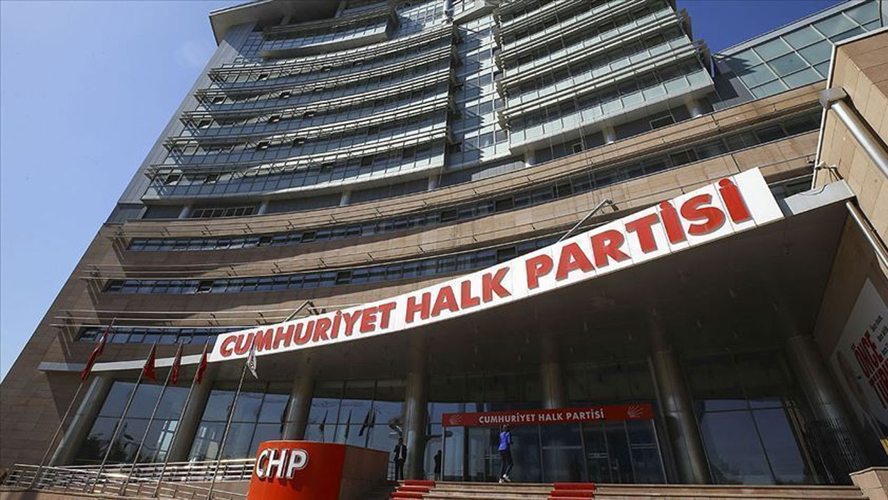 CHP, İstanbul adaylığı için ünlü bir iş adamını tartışıyor iddiası! Talat Atilla'dan bomba yazı