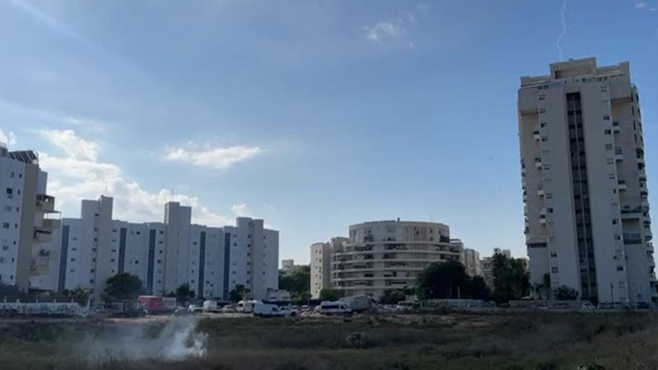 Gazze'den atılan roketlerden bazıları Askalan kentine isabet etti