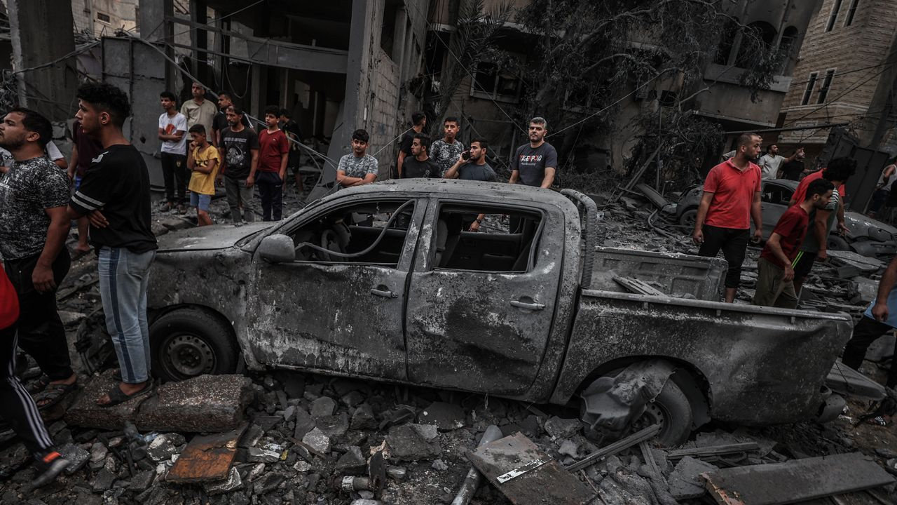 Onlarca ölü var! İsrail ordusu, Gazze'de iki mülteci kampını vurdu geniş çapta yıkım oluştu