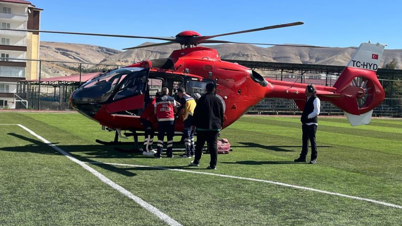 Malatya'da beyin kanaması geçiren hasta ambulans helikopter ile sevk edildi