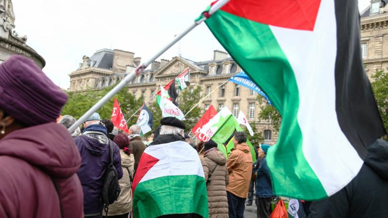 Fransız hükümeti Filistin'e destek gösterilerini yasakladı