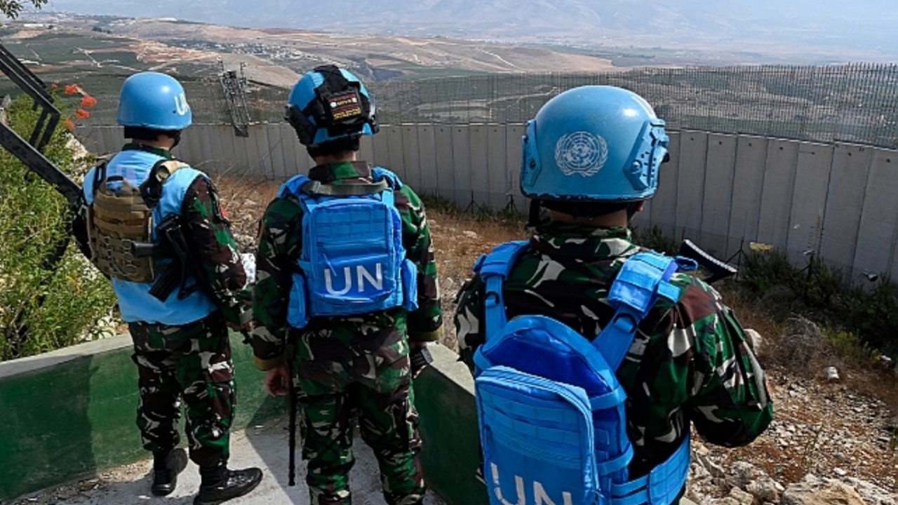Lübnan - İsrail sınırındaki Birleşmiş Milletler karargahı vuruldu