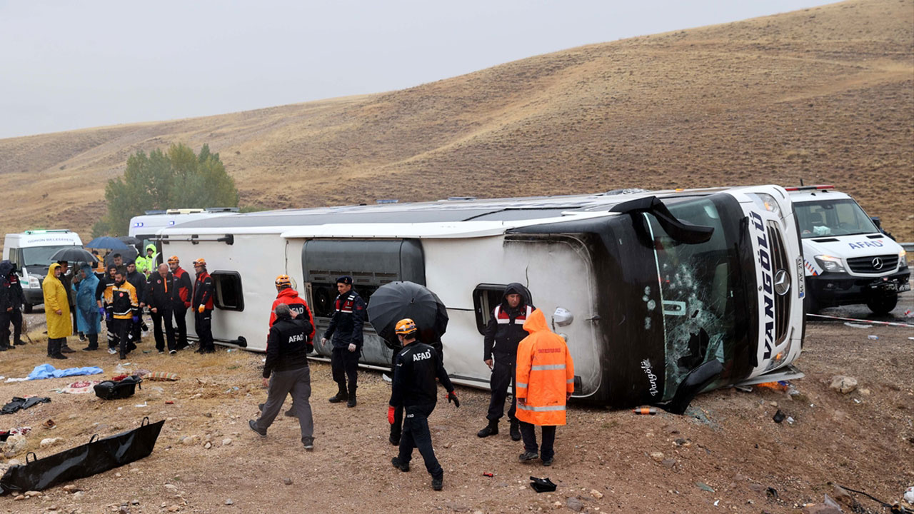 7 kişi öldü, 40 yaralı var! Sivas'taki feci kazada yeni gelişme