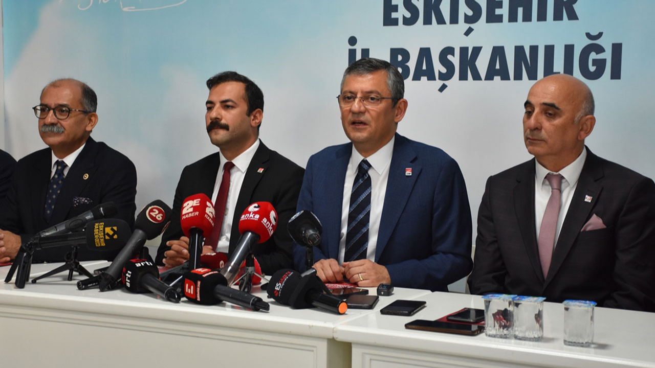 CHP Genel Başkan adayı Özgür Özel, Eskişehir'de konuştu