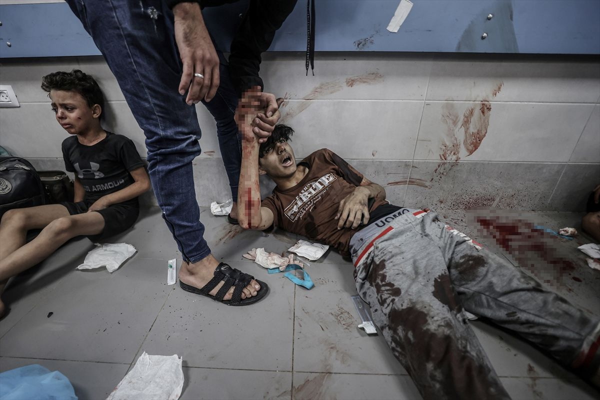Ünlü isimlerden İsrail'in Gazze'deki hastane saldırısına tepki! Pınar Deniz, Fahriye Evcen, Hadise, Alişan, Esra Erol...