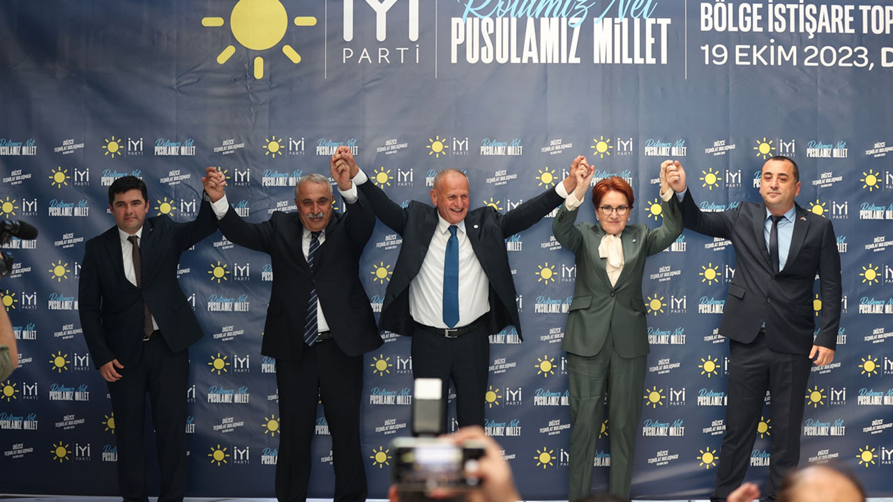 Meral Akşener İYİ Parti Düzce İl ve ilçe adaylarını tanıttı