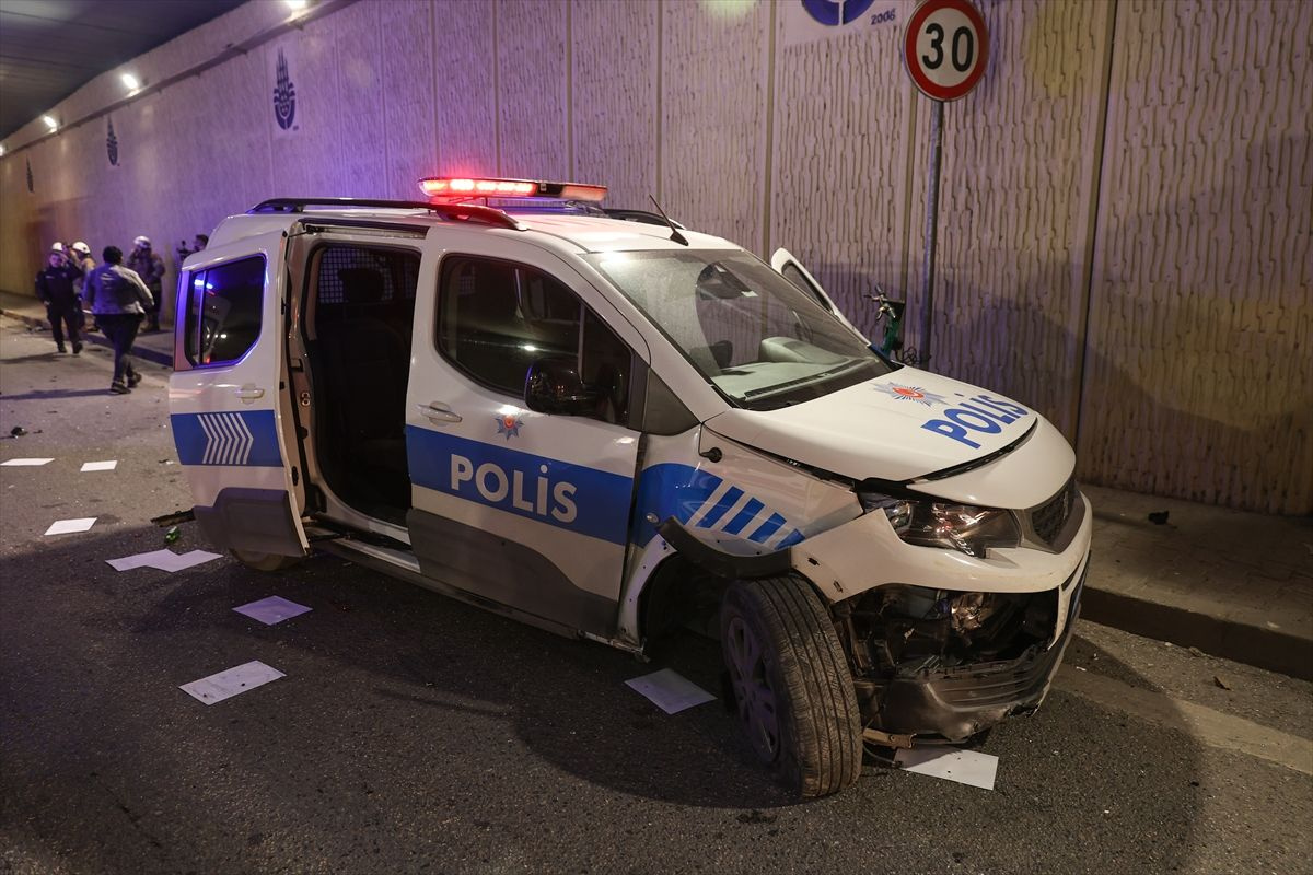 İstanbul'da alkollü hafriyat kamyonu sürücüsü dehşet saçtı! 14 aracı ezdi 2 polis ağır yaralı