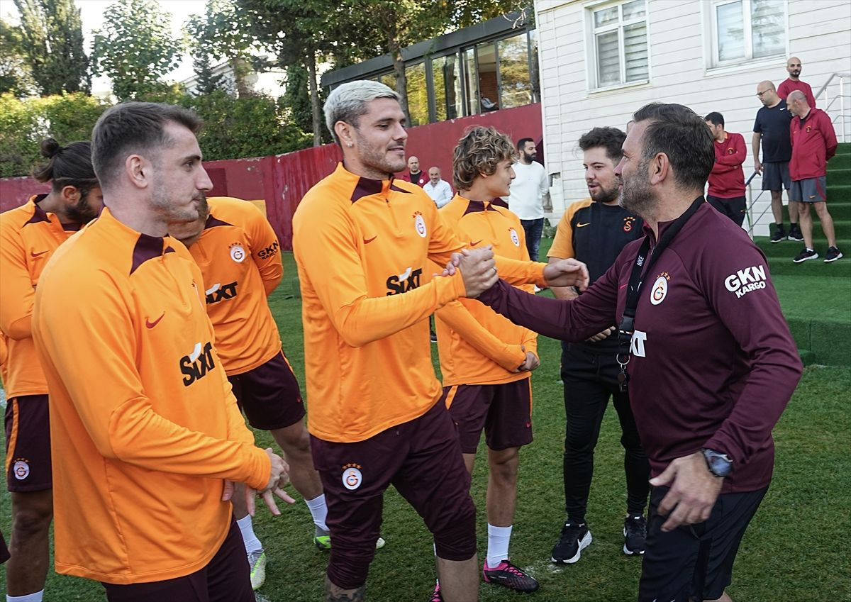 Okan Buruk yıldız isim yedek kulübesine çekti! İşte Beşiktaş karşısında Galatasaray'ın ilk 11'i...