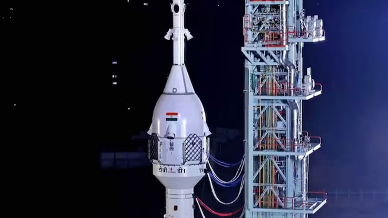 Hindistan'ın insanlı uzay uçuş projesinin test aracı başarılı oldu!