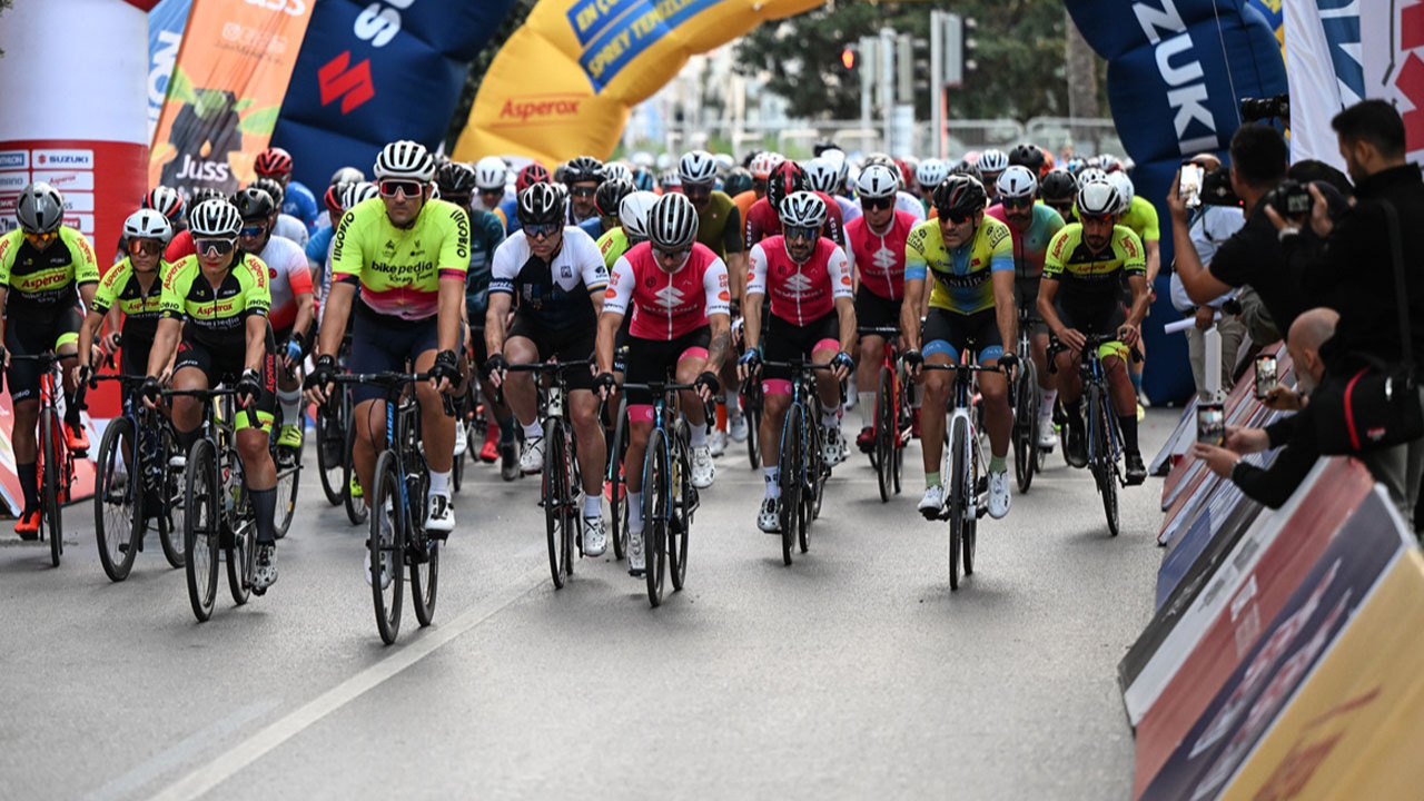 Granfondo İzmir Yol Bisiklet Yarışı başladı