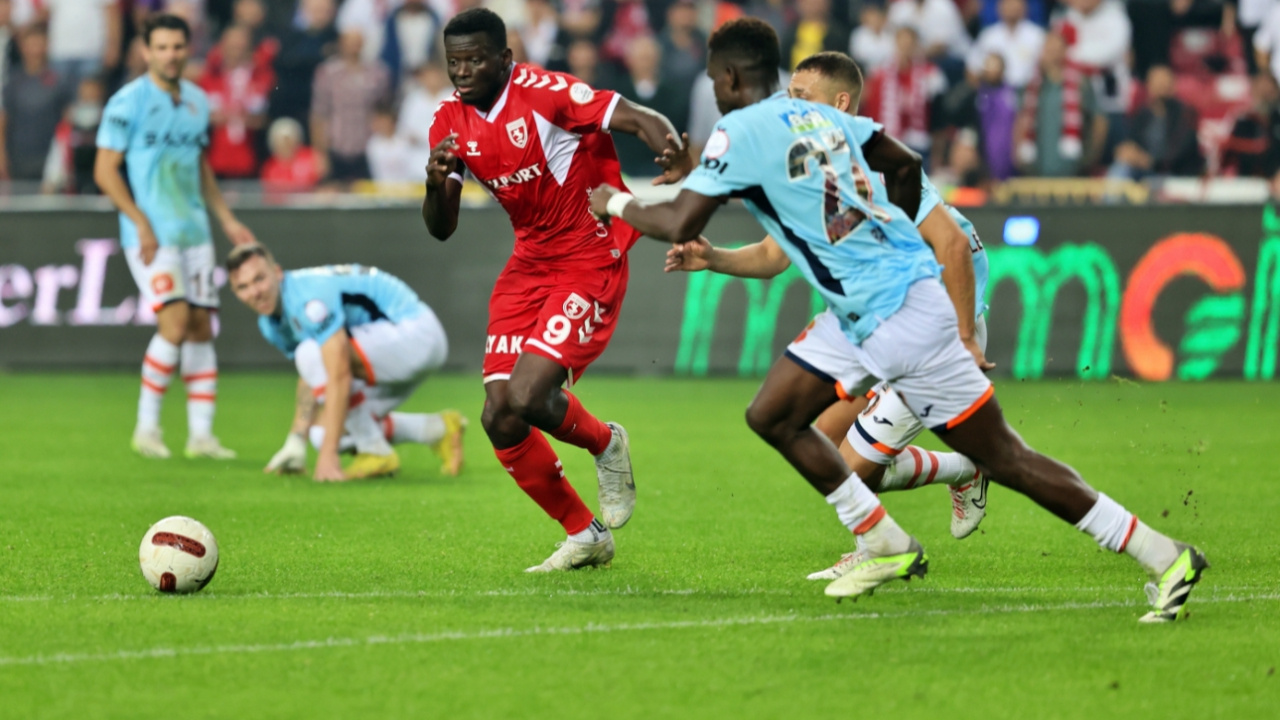 Başakşehir Samsunspor ile deplasmanda berabere kaldı