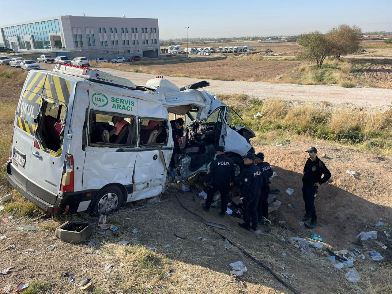 Aksaray'da feci kaza! İşçi servisi ile kamyonet çarpıştı: Ölü ve yaralılar var