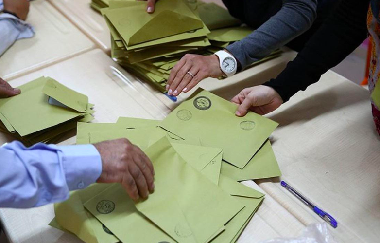 Son seçimi doğru bilen Optimar'dan bomba anket! Yerel seçimde ne olmalı? Kılıçdaroğlu mu Özgür Özel mi?