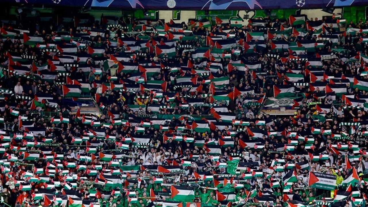 Celtic taraftarlarının Filistin bayraklı kareografili desteği Şampiyonlar Ligi'ne damga vurdu