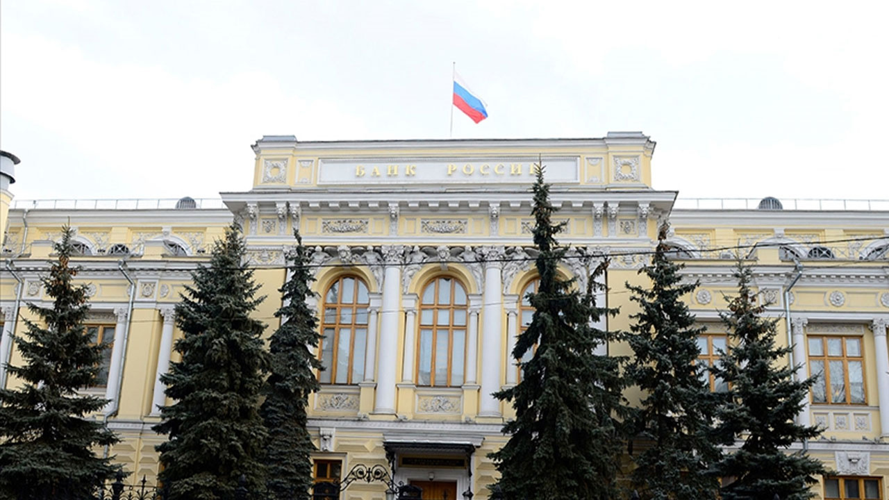 Rusya Merkez Bankası politika faizini  yükseltti