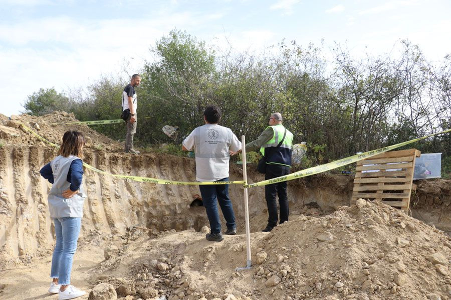 Yalova'da villa inşaatı kazısında bulundu küpün içinden çıkan herkesi şaşırttı