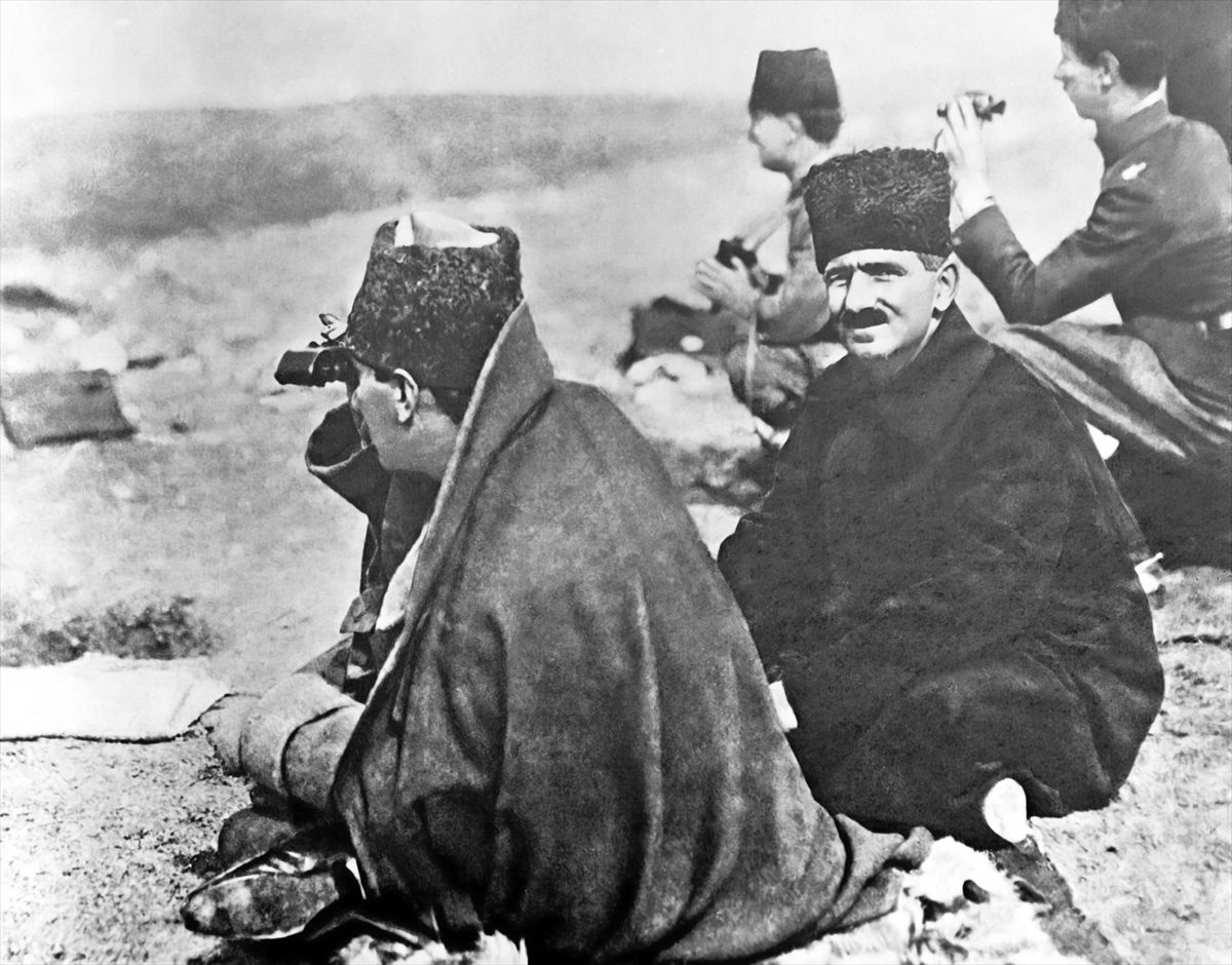 Çok özel fotoğraflarla 100 yıllık Cumhuriyet'in mimarı: Atatürk! Bazıların ilk kez göreceksiniz...