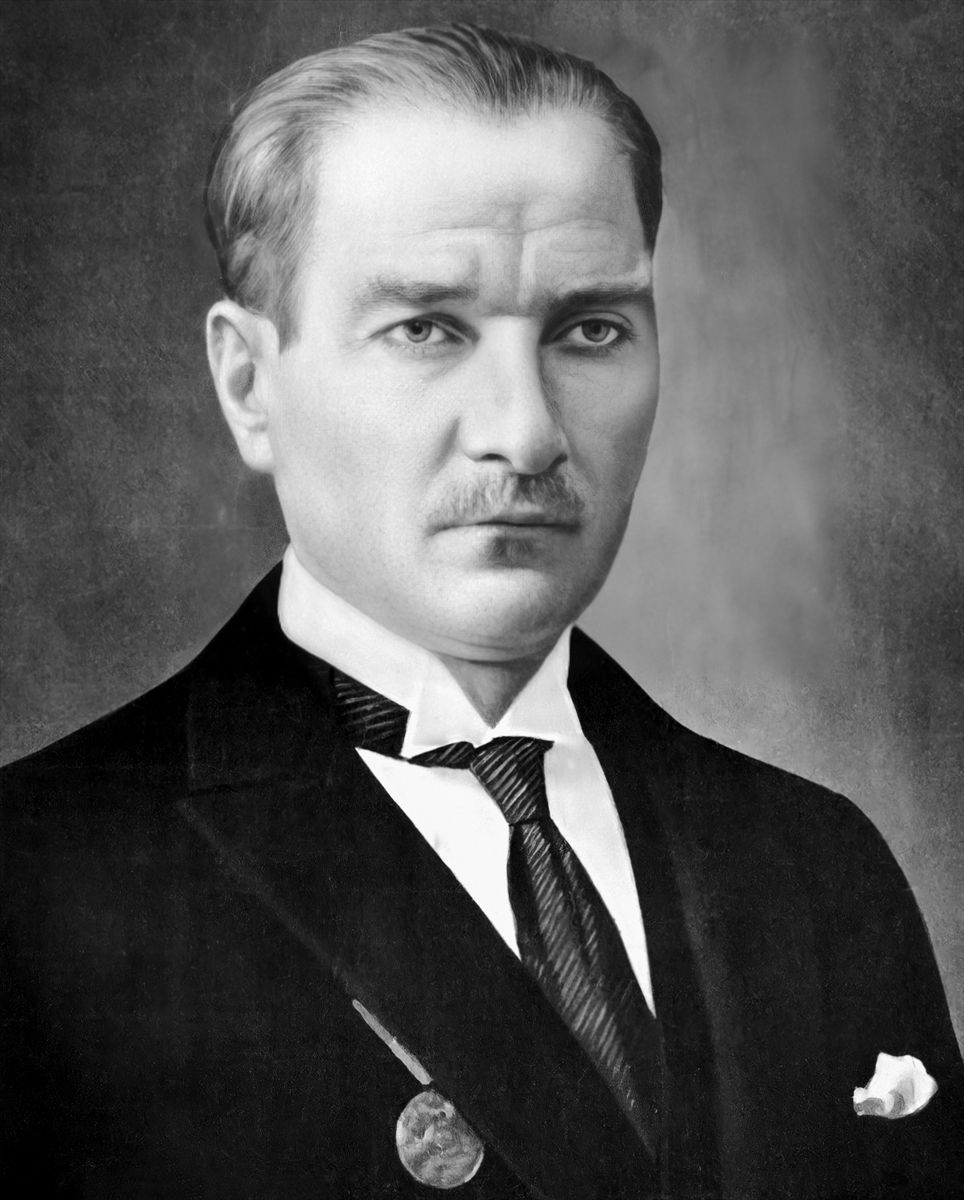 Çok özel fotoğraflarla 100 yıllık Cumhuriyet'in mimarı: Atatürk! Bazıların ilk kez göreceksiniz...