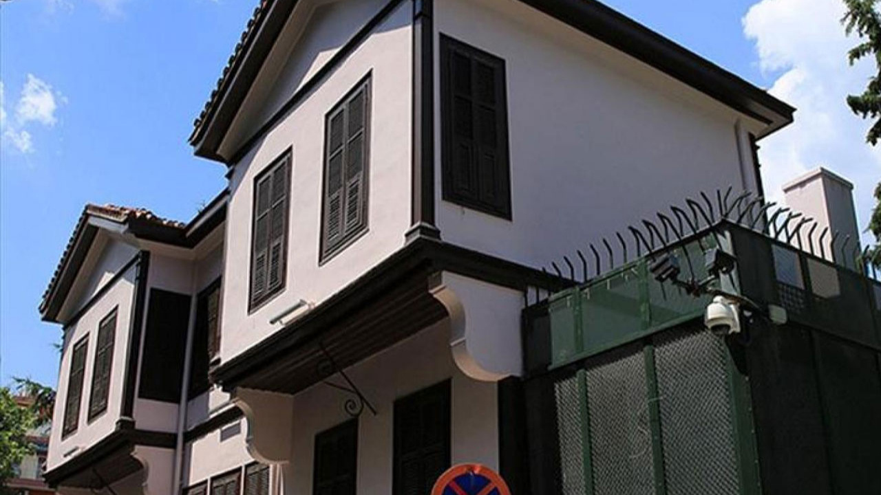 Selanik'teki Atatürk Evi'nde, Cumhuriyeti'n 100. yılı töreni