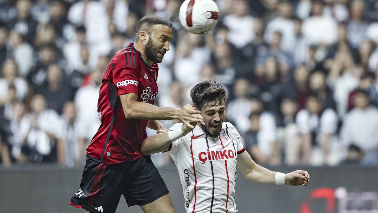 Beşiktaş sahasında Gaziantep FK’yı 2-0’lık skorla yendi