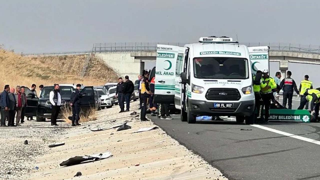 Aksaray'da aracın lastiğini değiştiren kişilere otomobil çarptı: 2 ölü