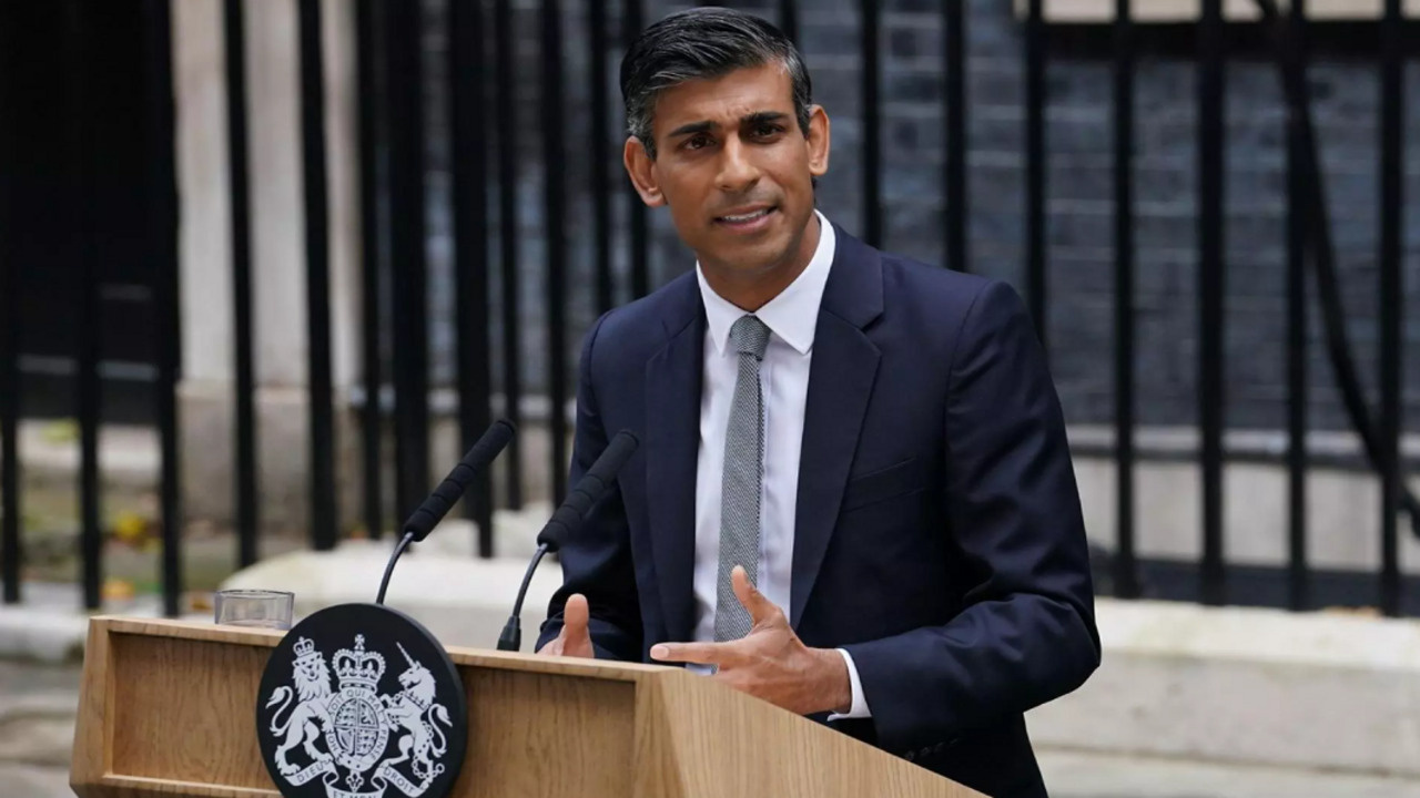 İngiltere Başbakanı Rishi Sunak, Gazze ateşkes çağrısı yapan siyasetçiyi görevden aldı
