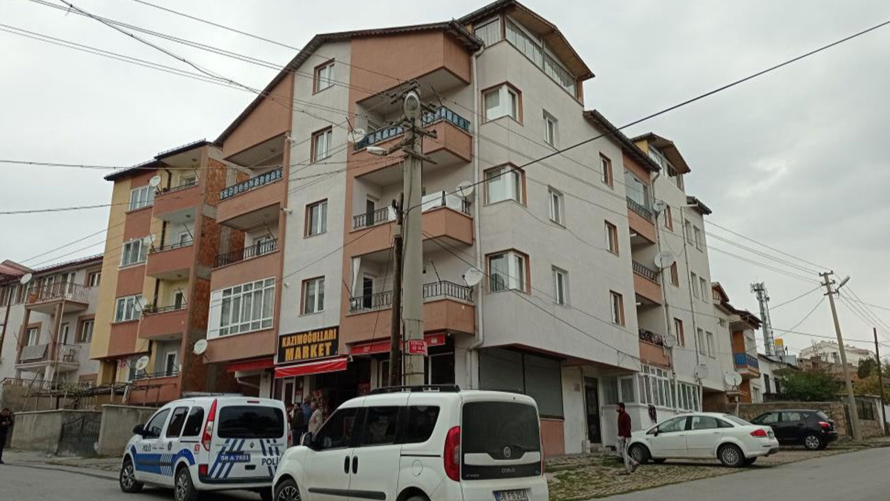 Sivas'ta 1,5 yaşındaki bebek 4. kattan düştü!