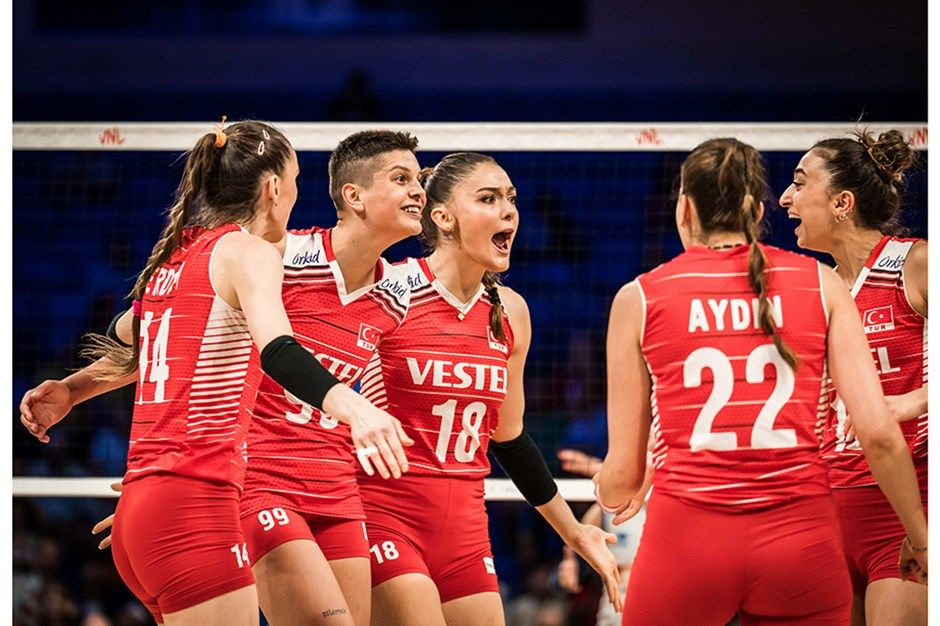 Voleybolun en zenginleri açıklandı: Zehra Güneş ve Ebrar Karakurt da listede! Servetleri dudak uçuklattı