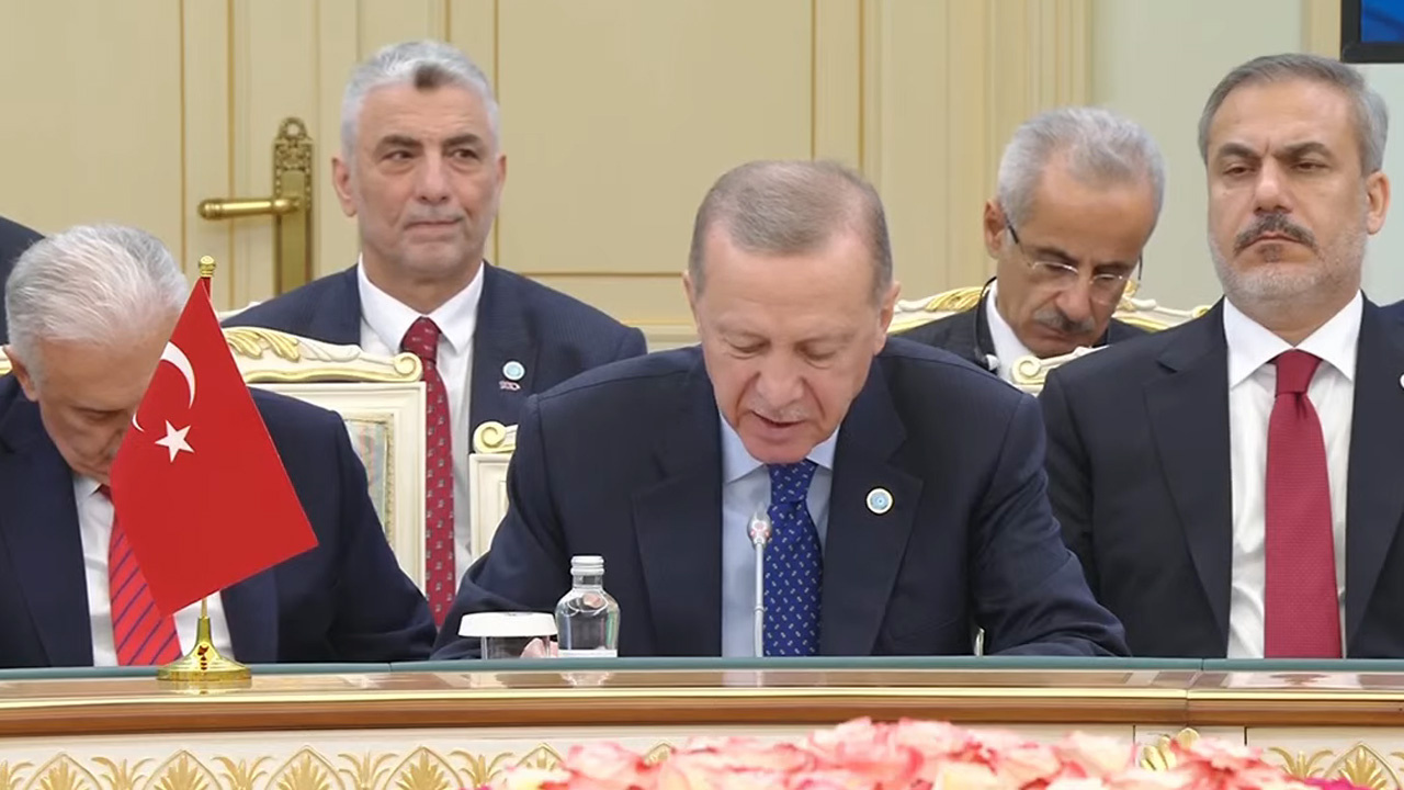Cumhurbaşkanı Erdoğan'dan önemli açıklamalar: Uluslararası Barış Konferansı