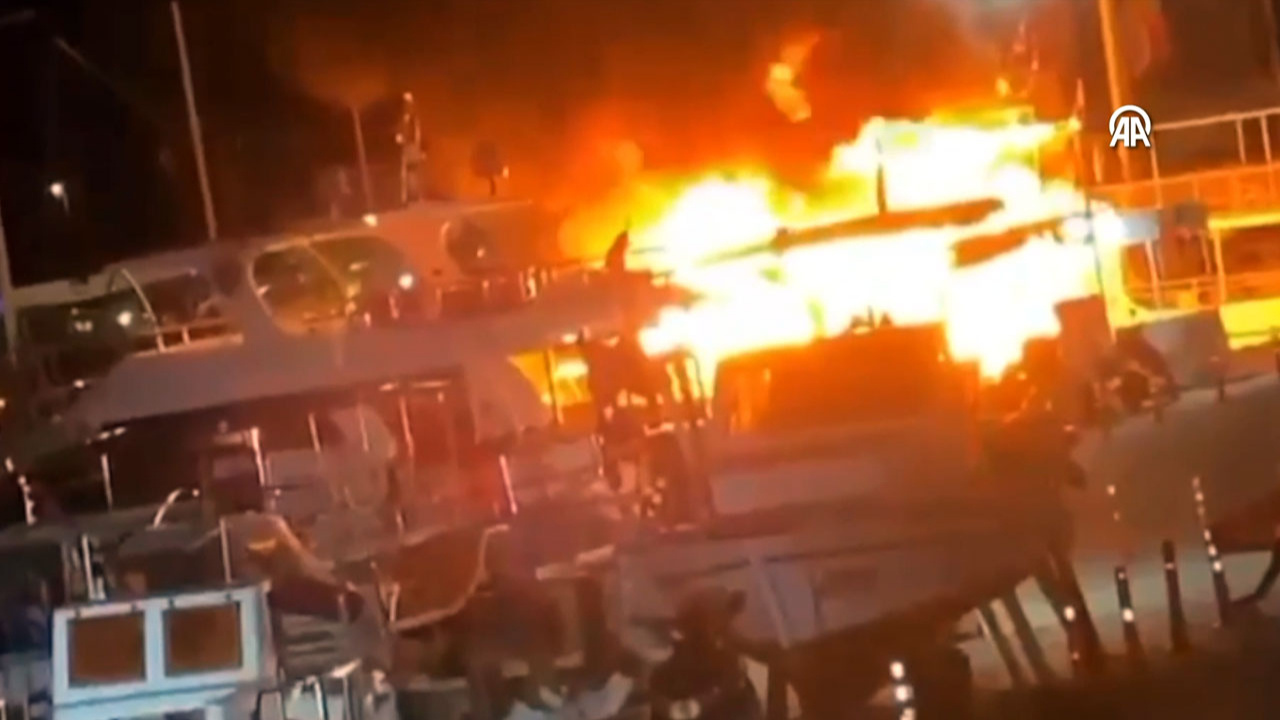 Antalya'da alev alan teknenin sahibi yanarak öldü!