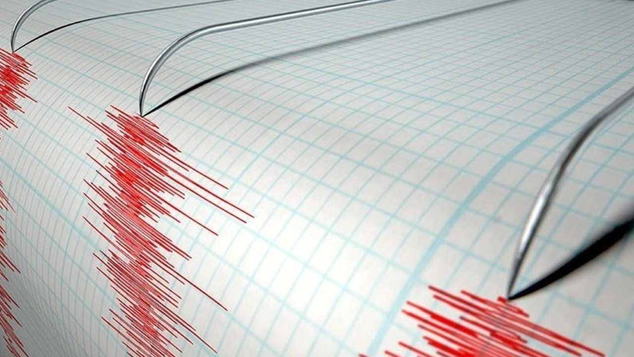 Nepal'de 6.4 büyüklüğünde deprem meydana geldi: Ölenler var