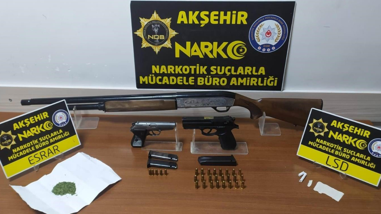 Konya Akşehir'de uyuşturucu operasyonu, 2 gözaltı