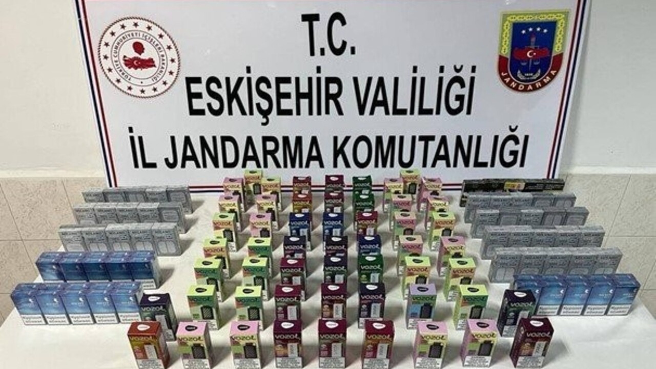 Eskişehir'de jandarma’dan kaçak sigara operasyonu, 110 paket sigara ele geçirildi