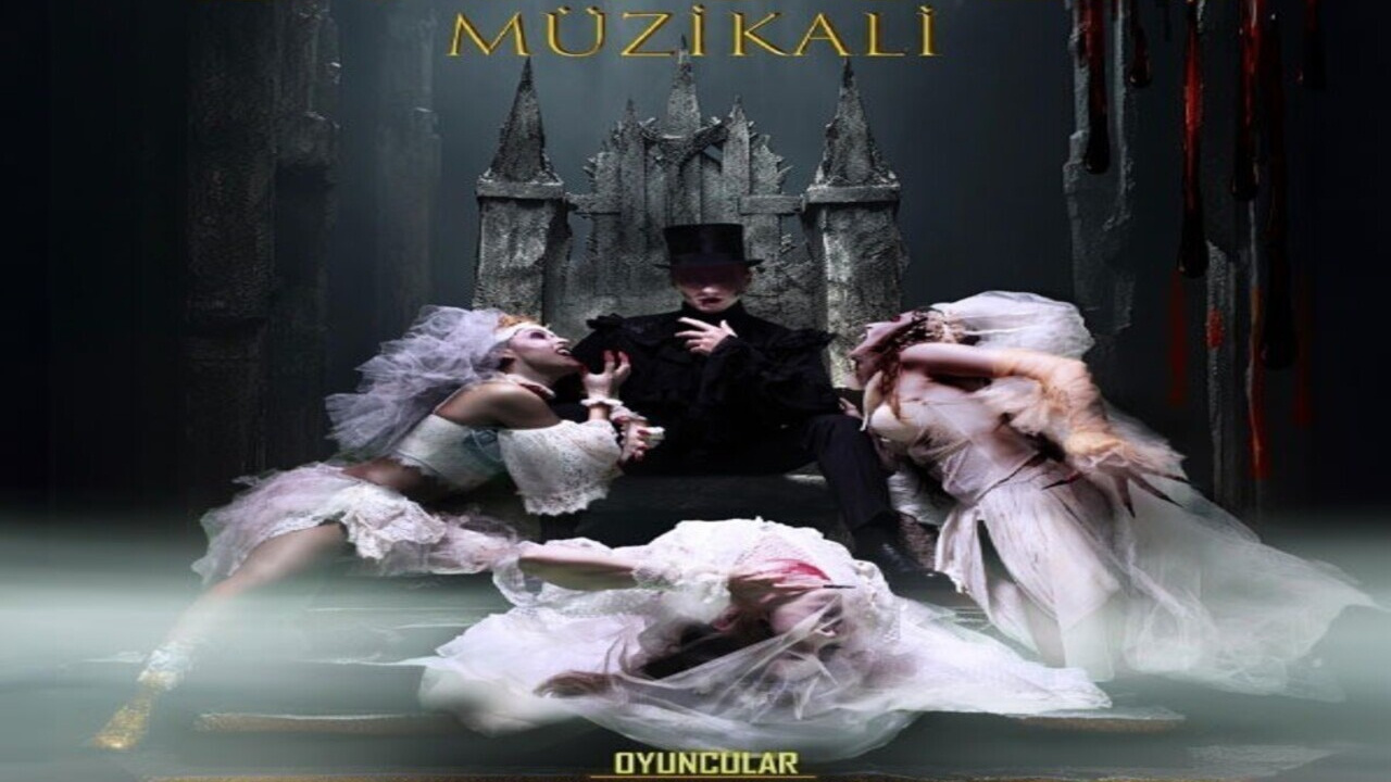 Dracula müzikali seyirciyle İzmir, İstanbul ve Eskişehir’de izleyiciyle buluşacak