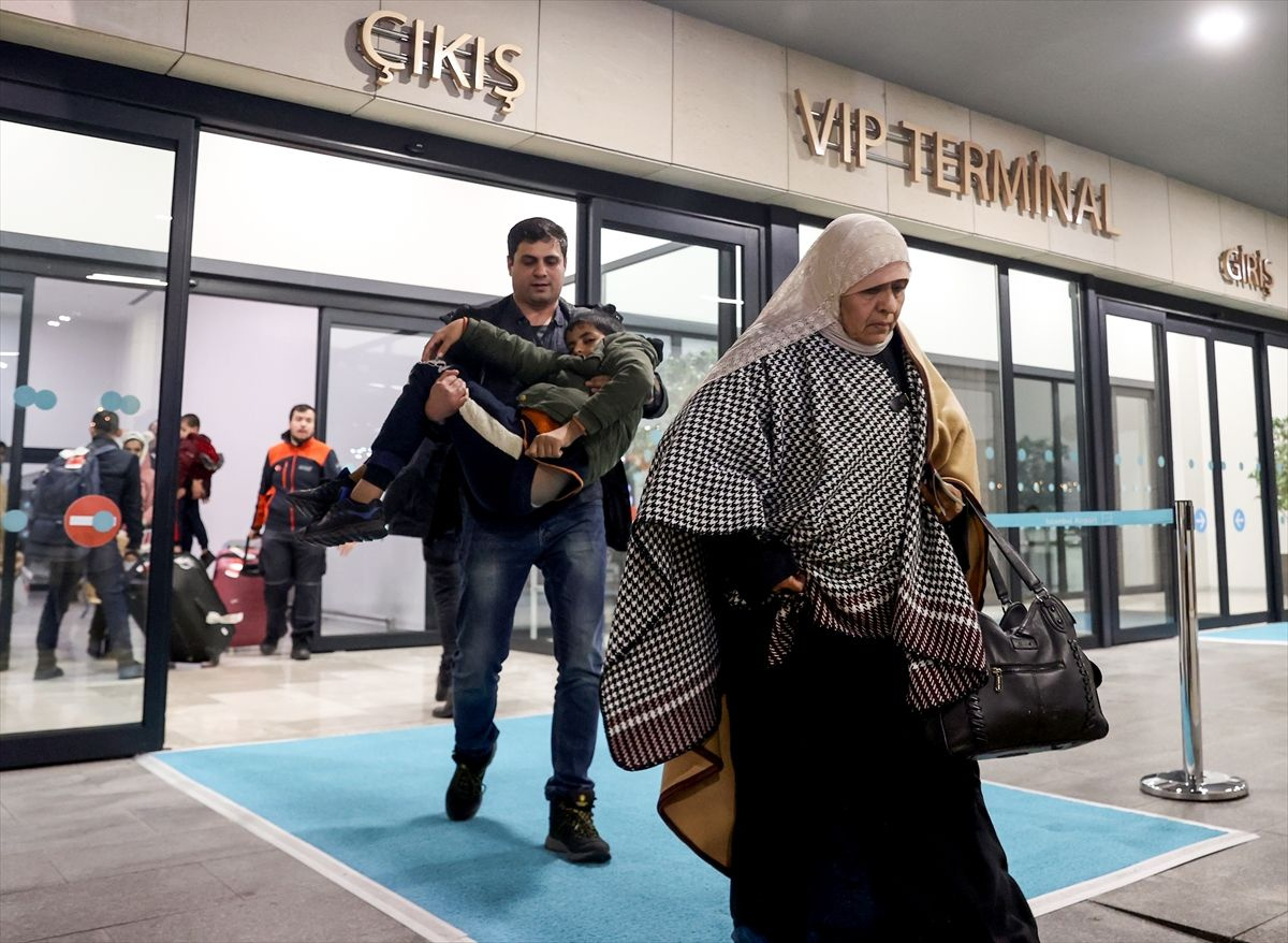 Gazze'den tahliye edilen 87 kişi İstanbul'a getirildi! Katliamın tanıkları o günleri anlattı