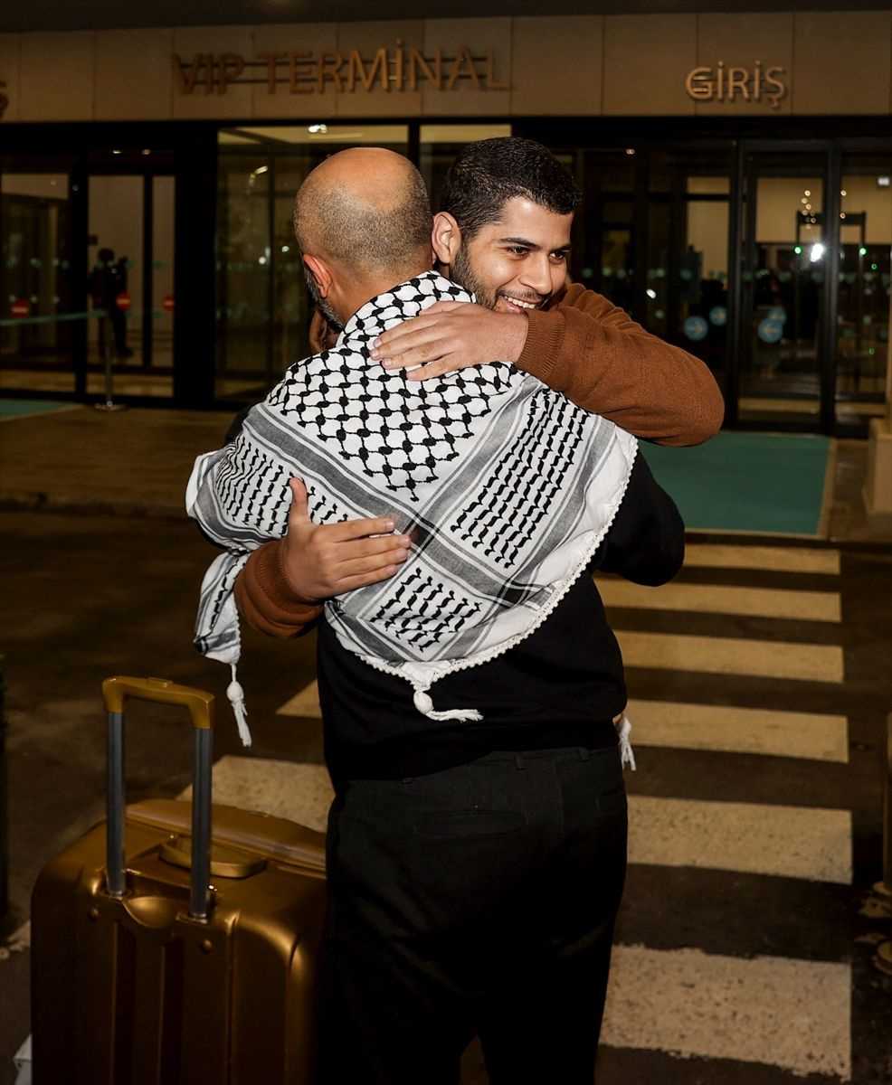 Gazze'den tahliye edilen 87 kişi İstanbul'a getirildi! Katliamın tanıkları o günleri anlattı