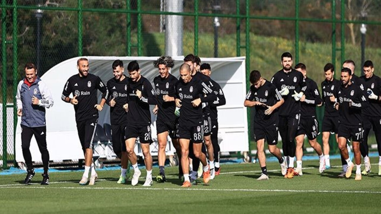 Beşiktaş, Samsunspor maçı hazırlıklarına bugün yaptığı antrenmanla devam etti
